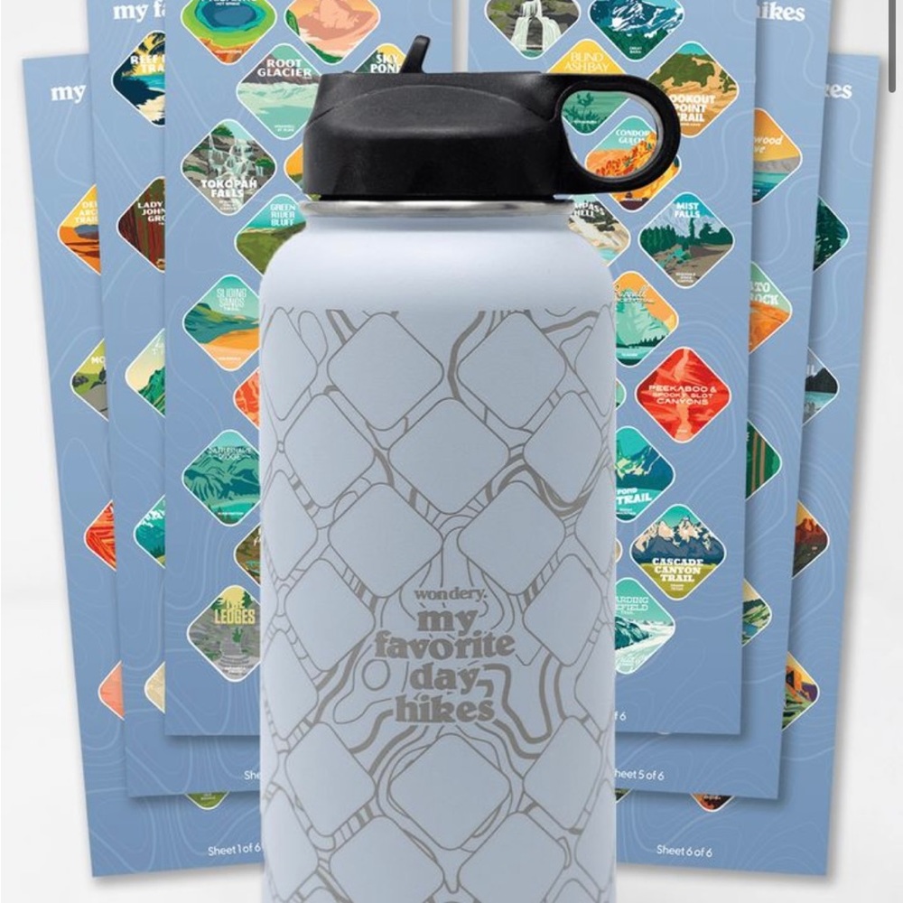 Wondery Favorite Day Hike Bucket List 32oz water bottle